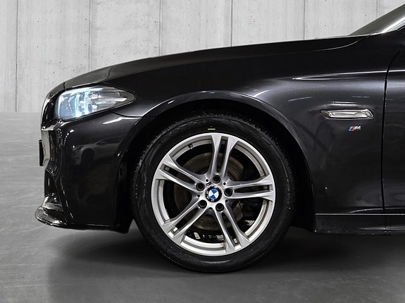 BMW 520d 30 of 30
