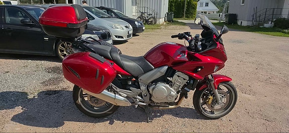 Honda CBF 1000 3 of 13