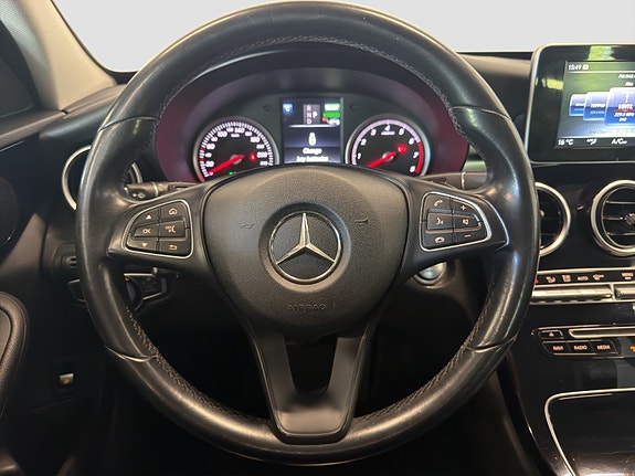 Mercedes-Benz C350 e 14 of 18