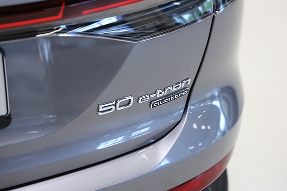 Audi Q4 e-tron 10 of 30