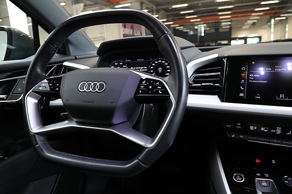 Audi Q4 e-tron 16 of 30