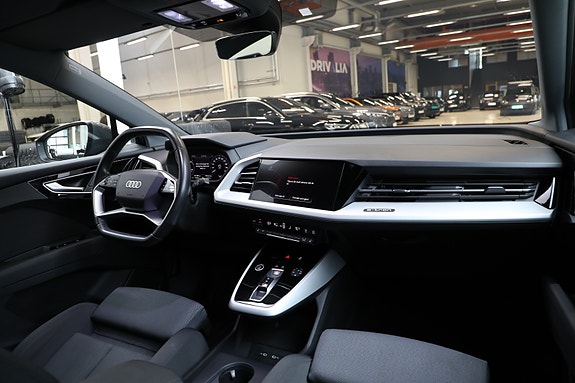 Audi Q4 e-tron 13 of 30