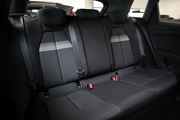 Audi Q4 e-tron 22 of 30