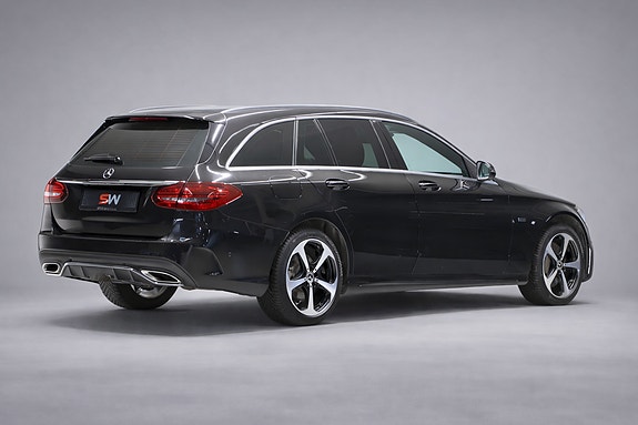 Mercedes-Benz C300 e 3 of 30