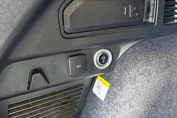 Ford Kuga 17 of 24