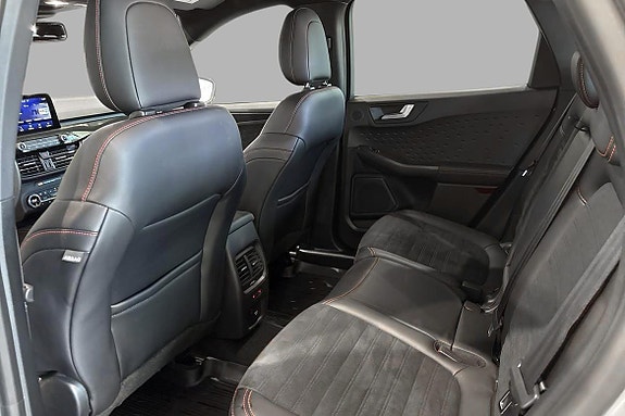 Ford Kuga 21 of 24