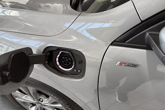 Ford Kuga 23 of 24
