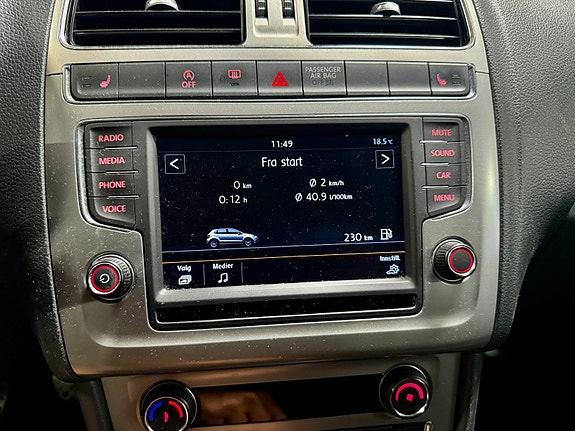 Volkswagen Polo 30 of 30