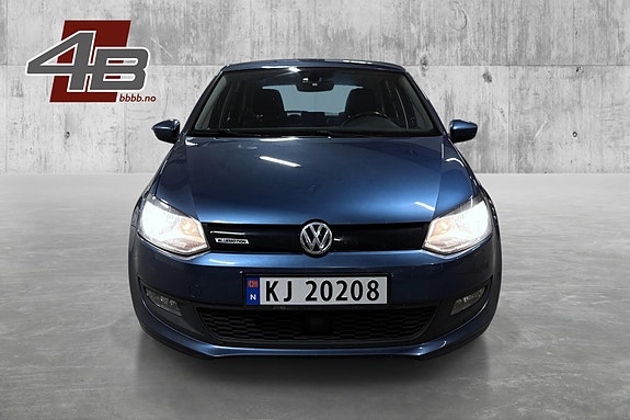 Volkswagen Polo 2 of 30