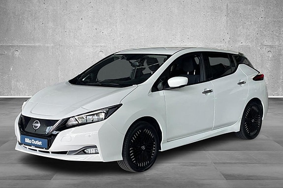 Nissan Leaf 2 of 22