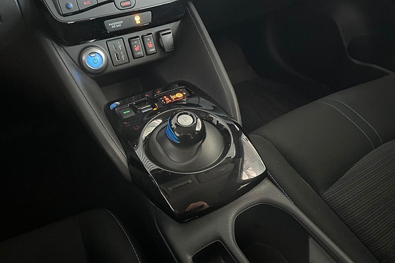Nissan Leaf 17 of 22