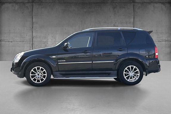 SsangYong Rexton 4 of 11