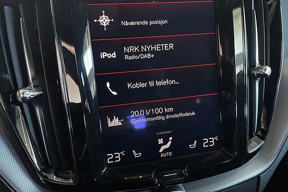Volvo XC60 15 of 22