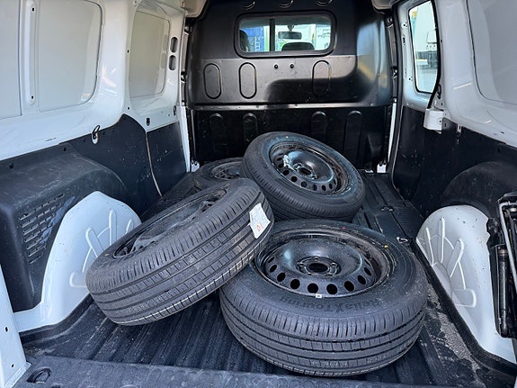 Renault Kangoo Maxi 16 of 30