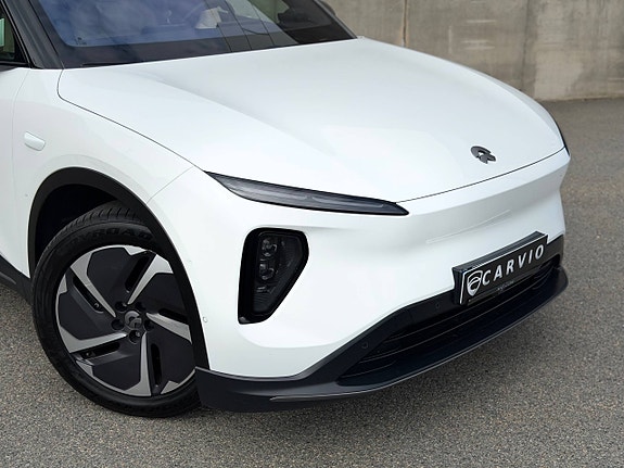 NIO EL6 4 of 25