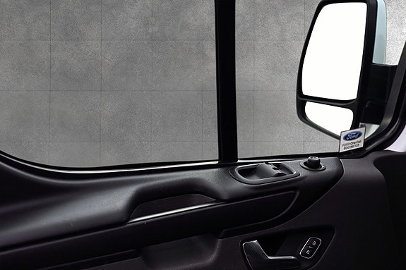 Ford Transit Custom 26 of 30
