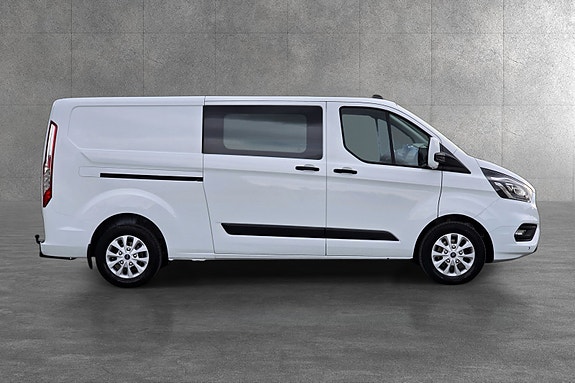 Ford Transit Custom 10 of 30