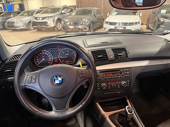 BMW 116d 28 of 30