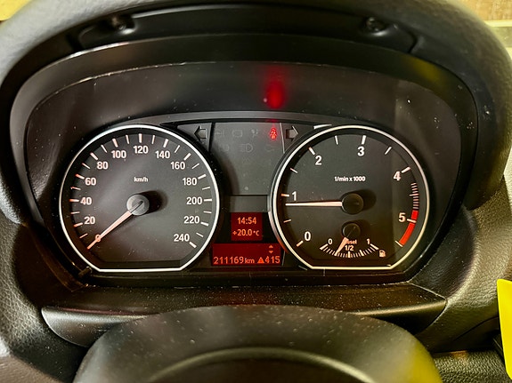 BMW 116d 11 of 30