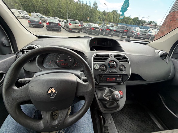 Renault Kangoo Maxi 24 of 24