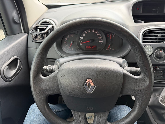 Renault Kangoo Maxi 21 of 24