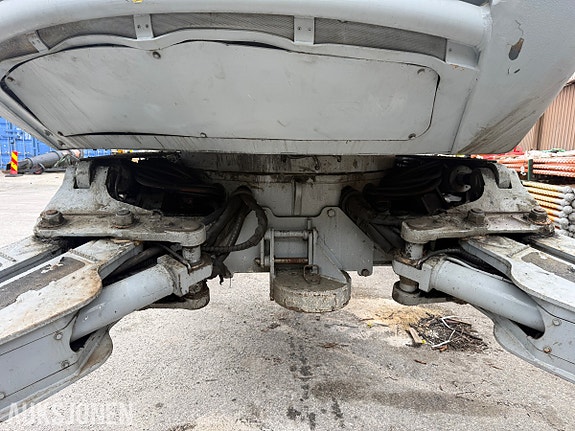 Andre Menzi Muck M540 24 of 30