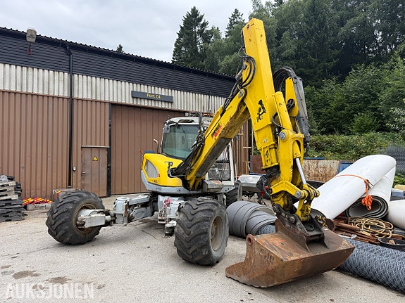 Andre Menzi Muck M540 3 of 30