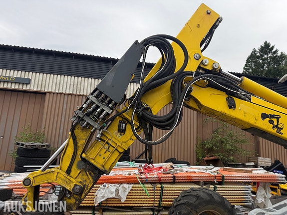 Andre Menzi Muck M540 13 of 30