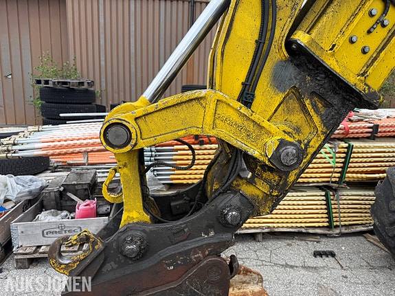 Andre Menzi Muck M540 11 of 30