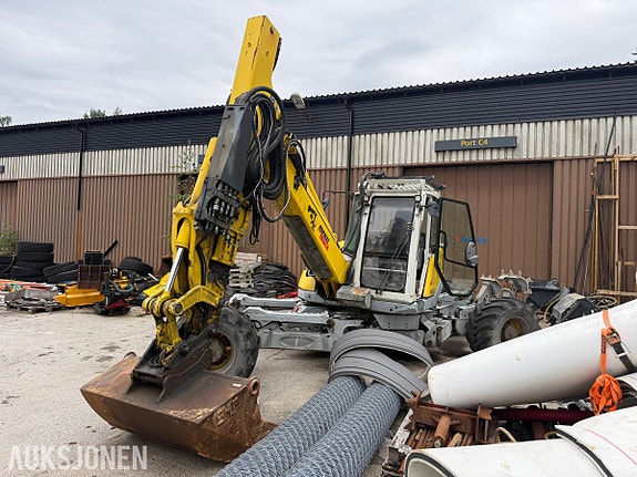Andre Menzi Muck M540 4 of 30