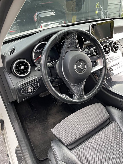 Mercedes-Benz C-Klasse 6 of 13