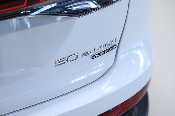 Audi Q4 e-tron 10 of 30