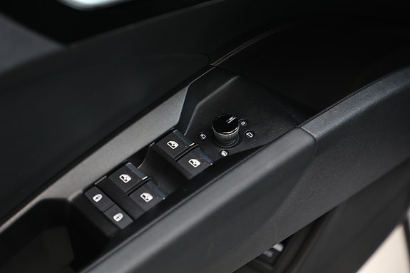 Audi Q4 e-tron 29 of 30