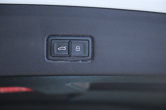Audi Q4 e-tron 13 of 30