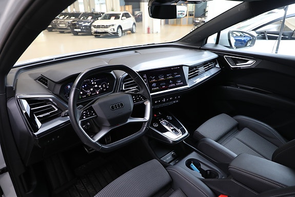 Audi Q4 e-tron 27 of 30