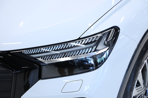 Audi Q4 e-tron 8 of 30