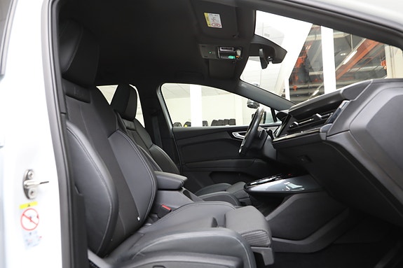 Audi Q4 e-tron 24 of 30