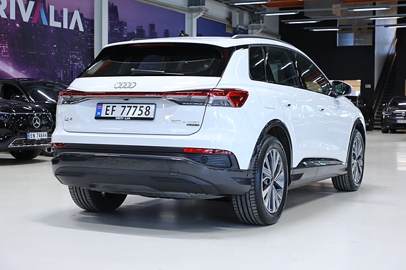 Audi Q4 e-tron 6 of 30