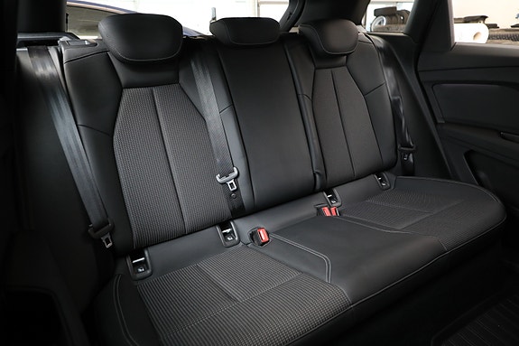 Audi Q4 e-tron 26 of 30