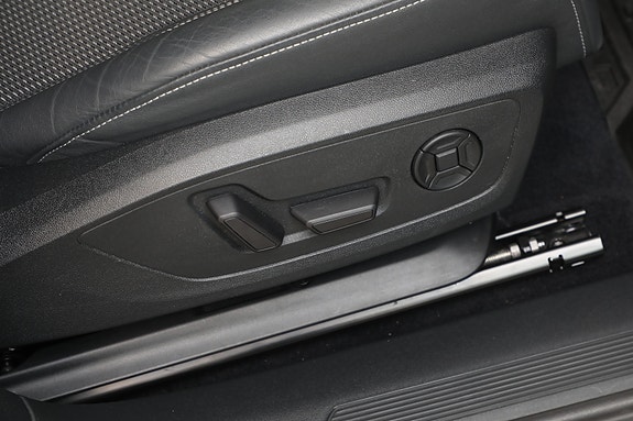 Audi Q4 e-tron 25 of 30