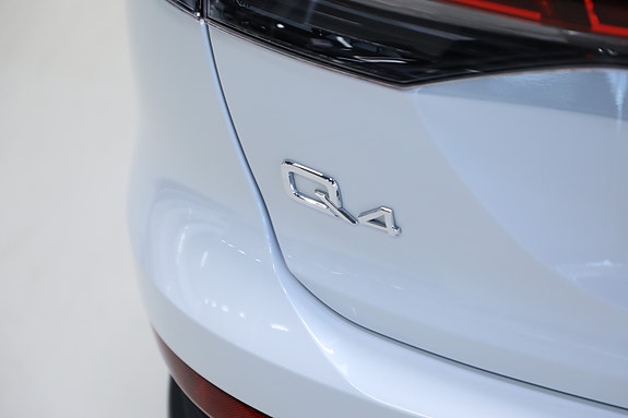 Audi Q4 e-tron 9 of 30
