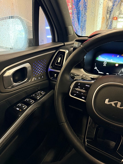 Kia Sorento 11 of 13