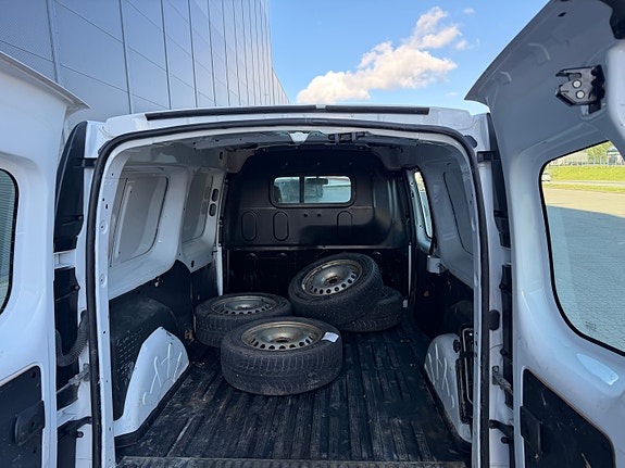 Renault Kangoo Maxi 16 of 25