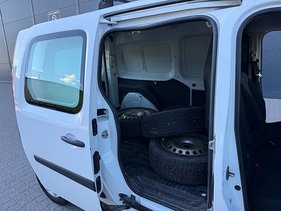 Renault Kangoo Maxi 18 of 25