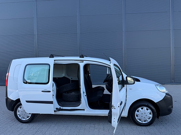 Renault Kangoo Maxi 17 of 25