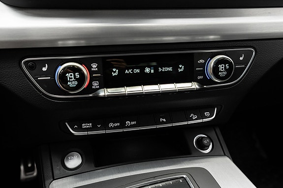 Audi Q5 15 of 30