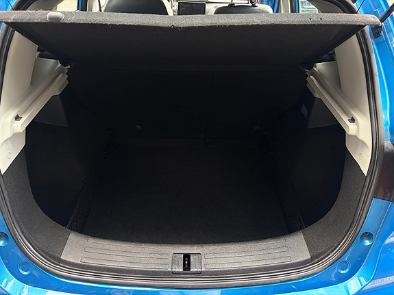 MG ZS EV 13 of 30