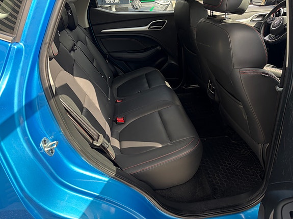 MG ZS EV 12 of 30