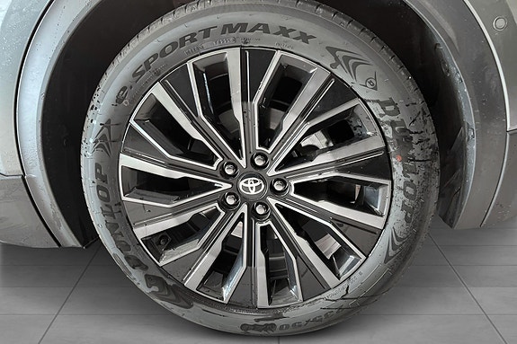 Toyota C-HR+ 19 of 19