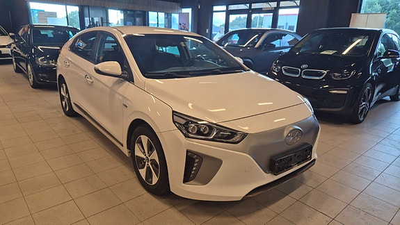 Hyundai IONIQ 3 of 17